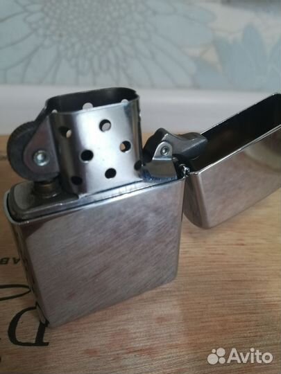 Зажигалка zippo