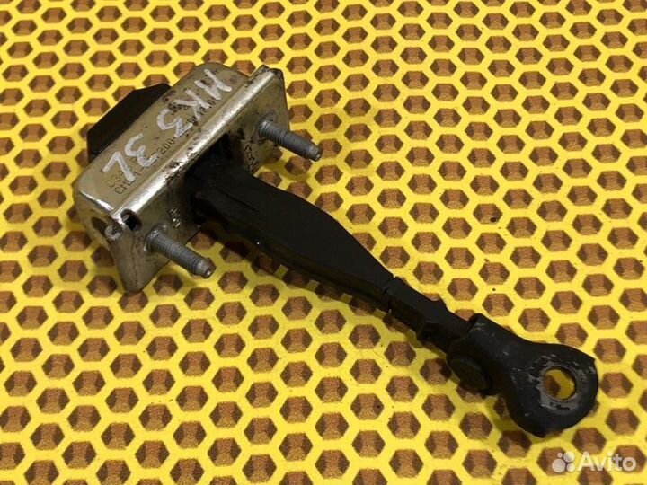 Ограничитель двери задний левый Ford Focus MK3