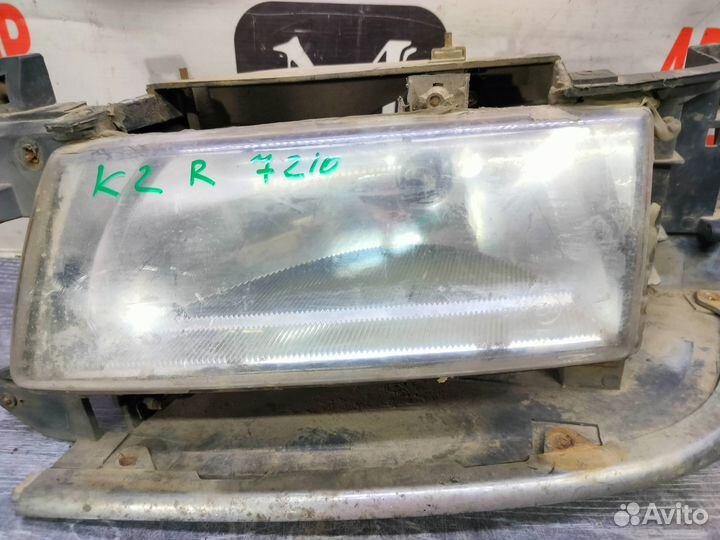 Фара передняя правая для Dodge Caravan 2