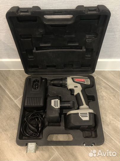 Аккумуляторная дрель шуруповерт интерскол