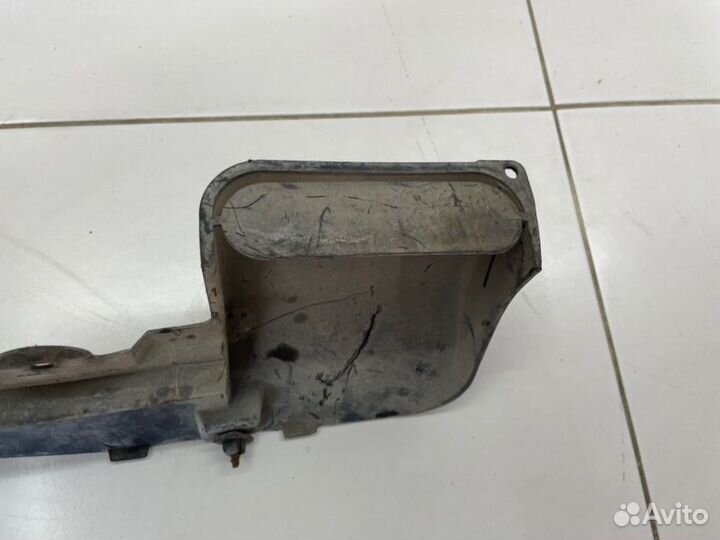 Воздуховод радиатора верхний Ford Escort 6 1997