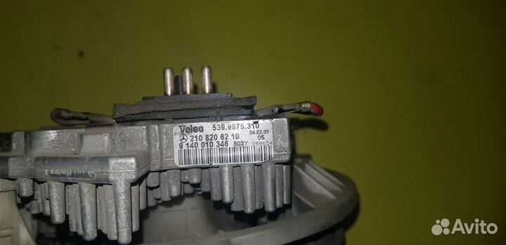 2108206210 резистор отопителя Mercedes W210