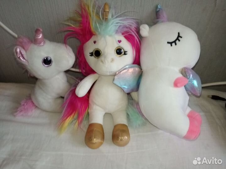 Два пакета мягких игрушек