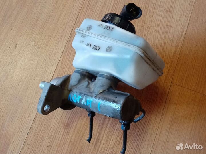 Главный тормозной цилиндр Рено логан 1
