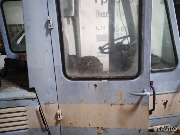 Вилочный погрузчик ЛЬВОВСКИЙ ПОГРУЗЧИК (ЛЕВ) 40810, 1996