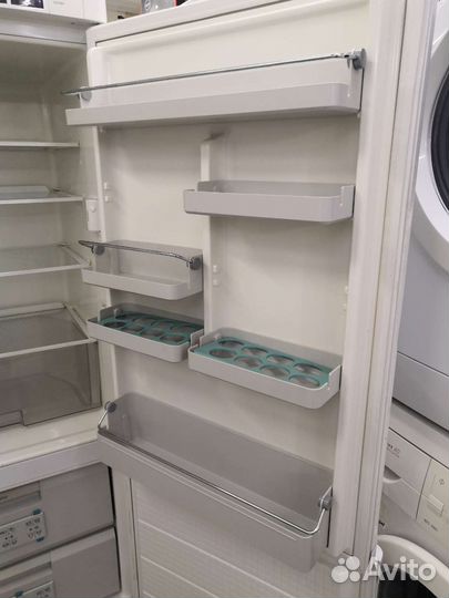 Холодильник Bosch Германия компактный