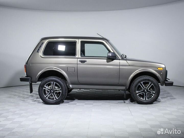 ВАЗ Niva Legend 1.7 МТ, 2022, 30 000 км