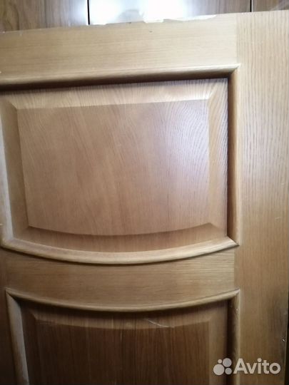 Продается дверь межкомнатная из массива б/у