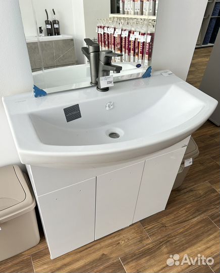 Тумба с раковиной для ванной