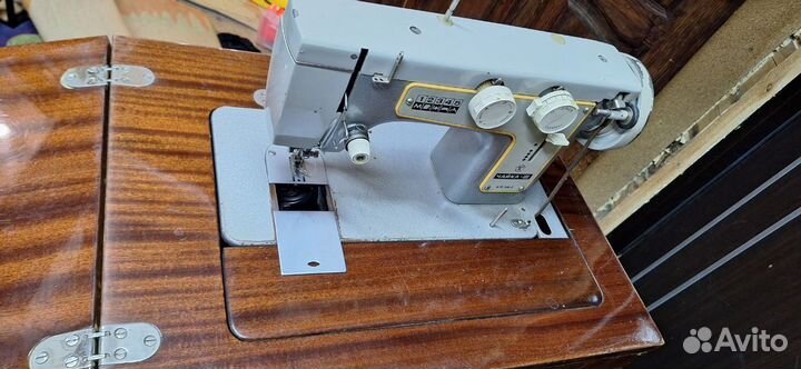 Швейная машинка чайка 3