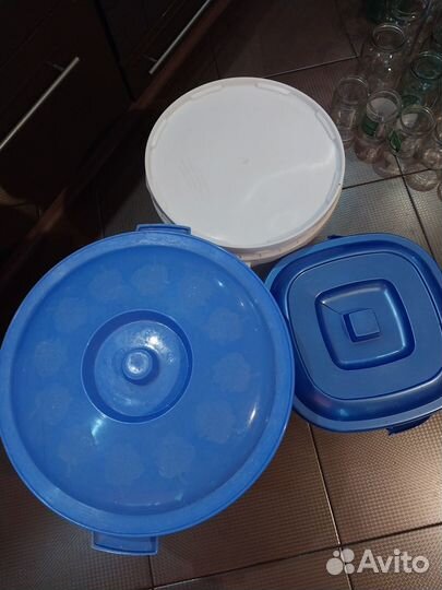 Бак для пищевых и прочих продуктов