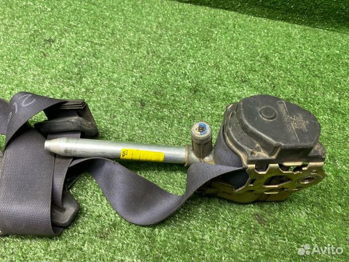 Ремень безопасности передний левый Mercedes-Benz E