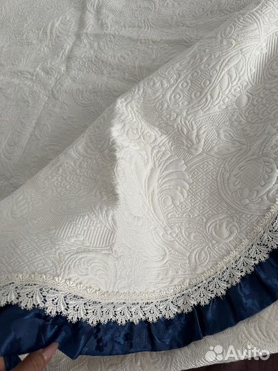 Покрывало на двухспальную кровать 240/280