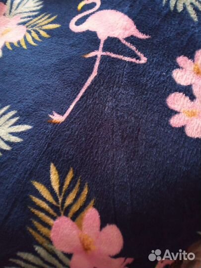 Пушистый флисовый плед