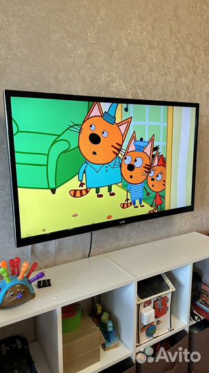 Телевизор LG 42LA644V