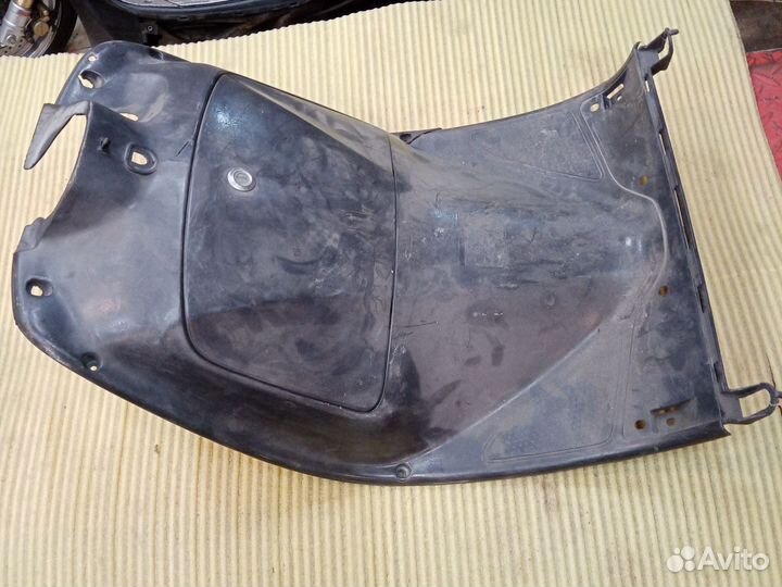 Карман honda lead af48 jf06 пластик