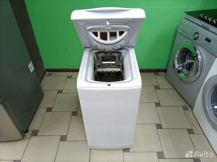 Машина с вертикальной загрузкой бу Ariston