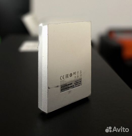 Внешний жесткий диск LaCie Mobile Drive 5TB серый