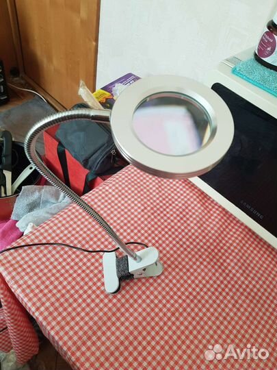 Лампа лупа настольная