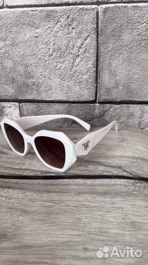 Солнцезащитные очки женские