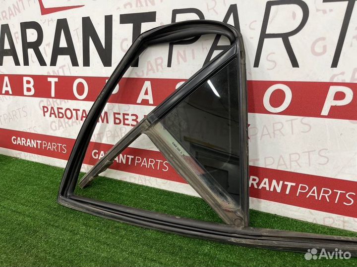Форточка двери задняя левая Cadillac Cts 2 2008