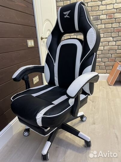 Игровое кресло zet gaming