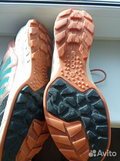 Кроссовки ессо женские