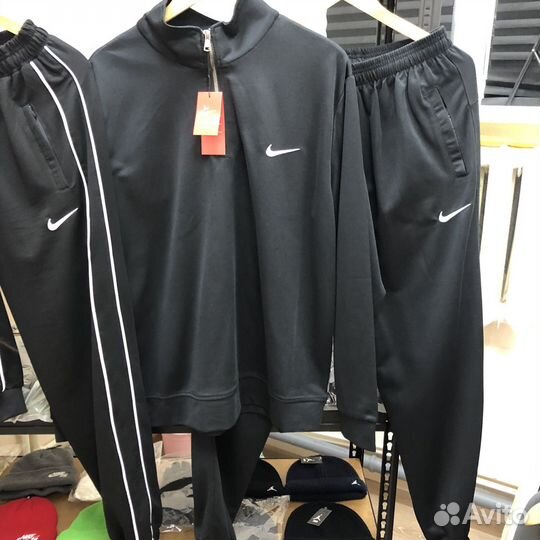 Спортивный костюм Nike черный