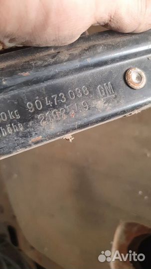 Домкрат штатный 90473038 на Opel Astra F