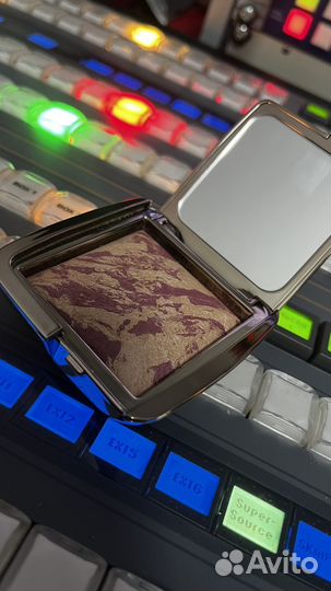 Hourglass румяна euphoric fusion