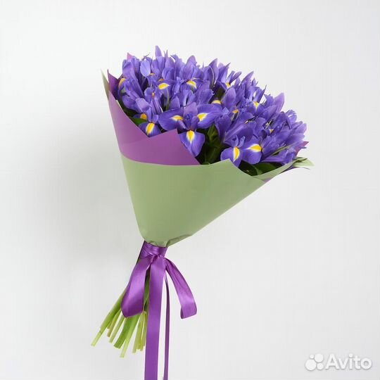 Букет из 25 ирисов