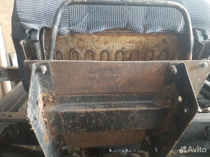 Водительское сидение урал