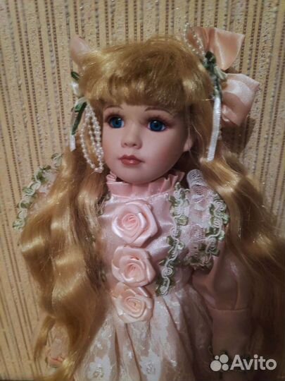 Куклы фарфоровые коллекционные