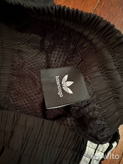 Balenciaga x Adidas широкие штаны на руках