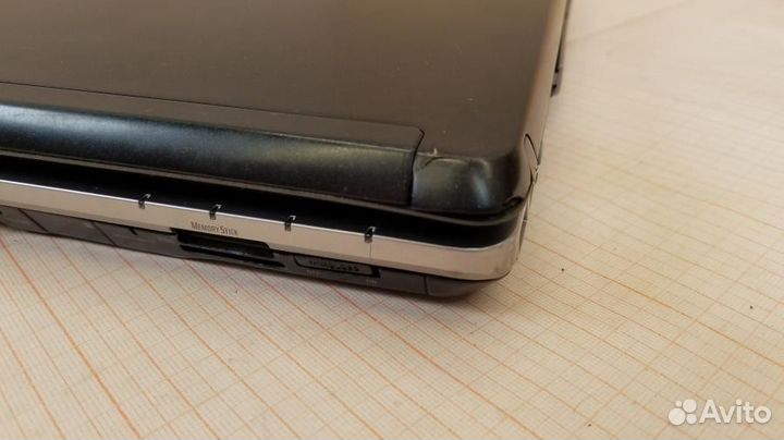 Ноутбук sony vaio VGN-AR11MR