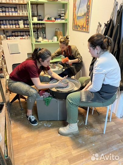 Свидание в гончарной студии