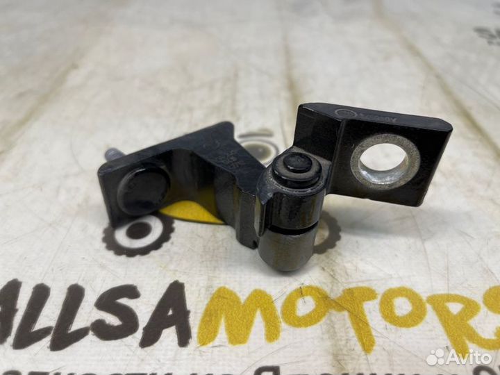 Петля двери задняя правая Audi A4 B9 (8W) cvna 1.4