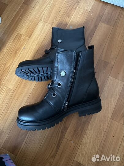 Ботинки зимние Tamaris 40