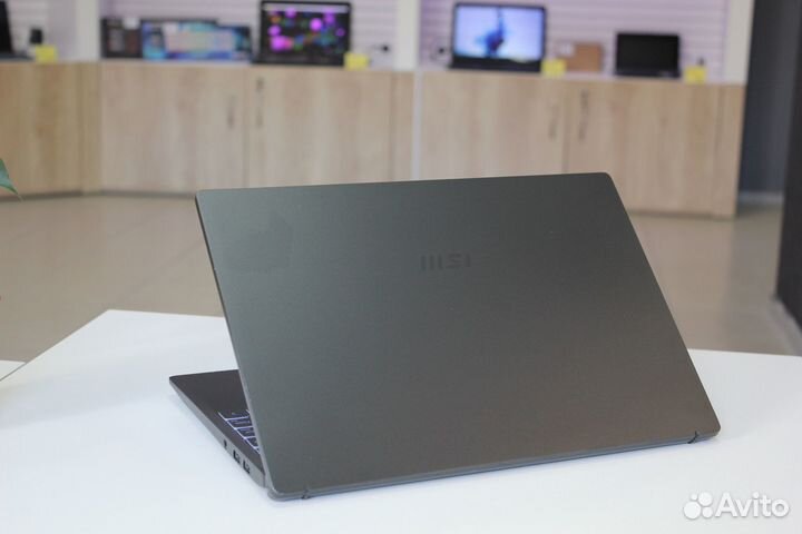 Топовый Ультрабук MSI Modern