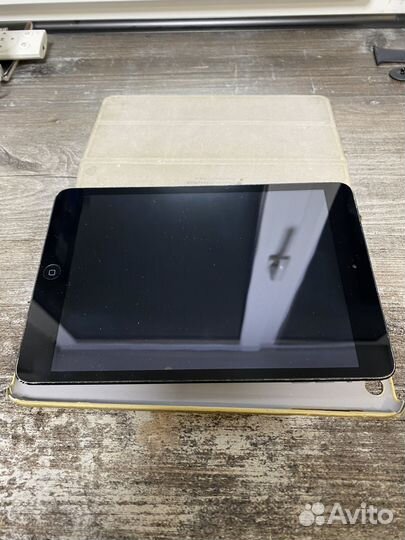 Планшет Apple iPad mini 32 гб