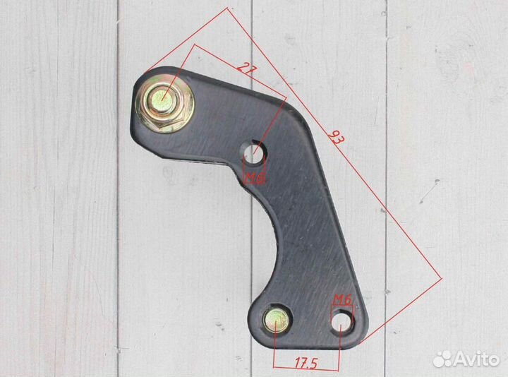 Кронштейн переднего суппорта (51 мм., М6), новый