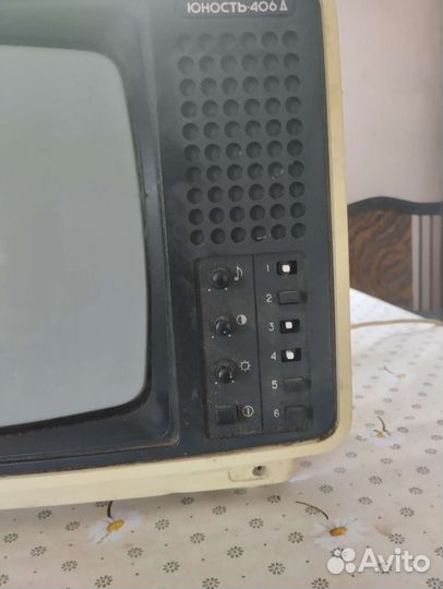 Телевизор Юность 406Д