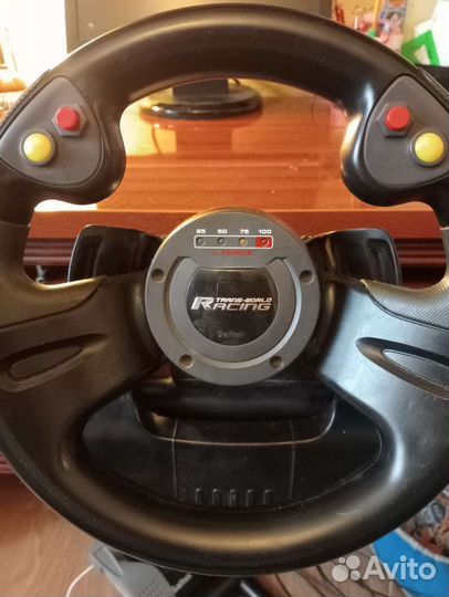 Игровой руль Saitek r440