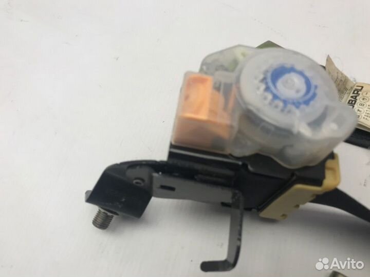 Ремень безопасности задний Subaru Impreza GD 2000