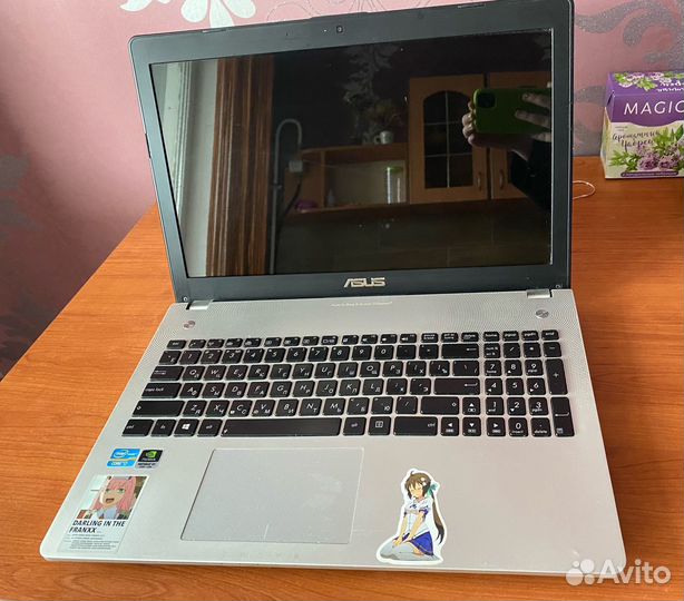 Ноутбук asus