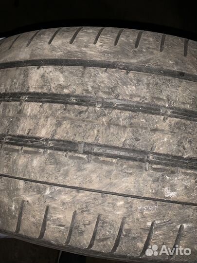 Pirelli P Zero 285/35 R22 и 315/30 R22