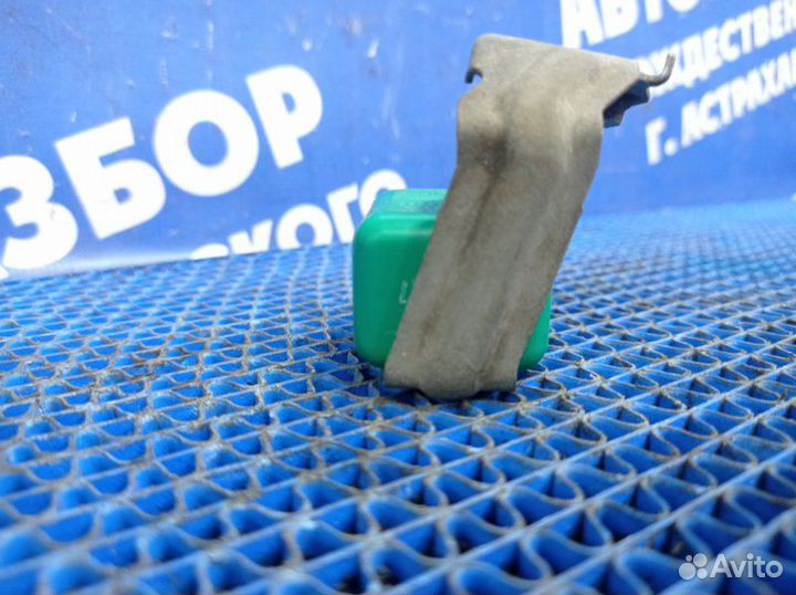 Реле Toyota Sprinter седан 5A-FE 1992