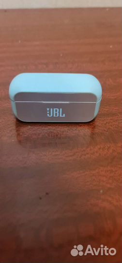 Беспроводные наушники jbl reflect flow