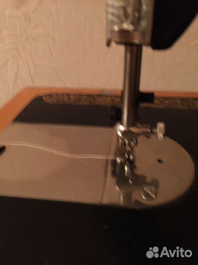 Швейная машинка ручная Подольского завода