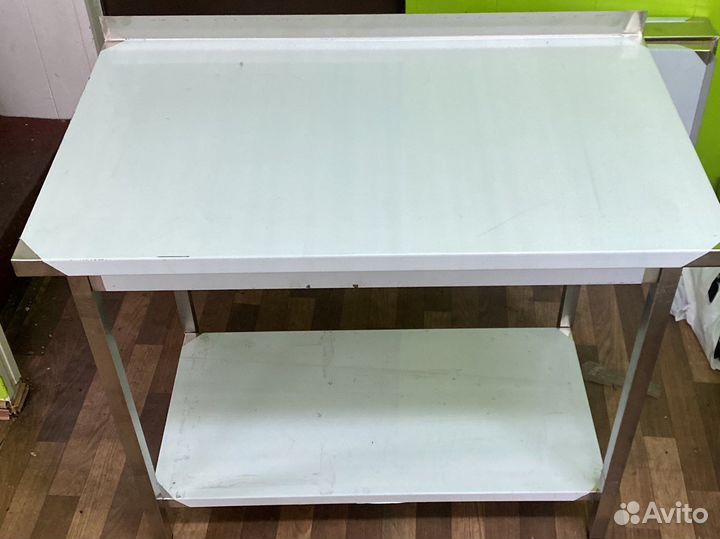 Стол из нержавейки с полкой